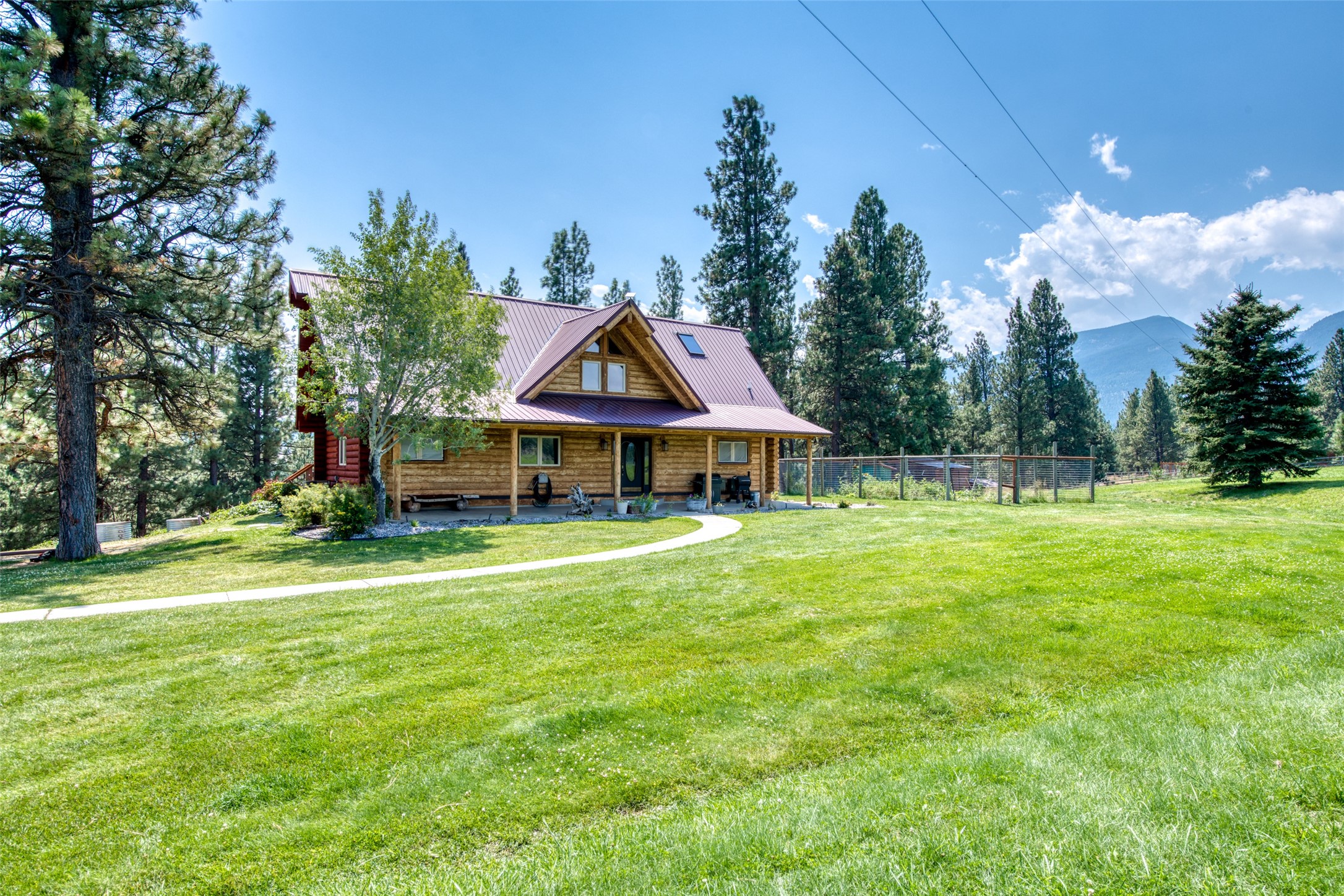 Darby, Montana 59829, United States, 12 Bedrooms Bedrooms, ,16 BathroomsBathrooms,Residential,Pending,61822