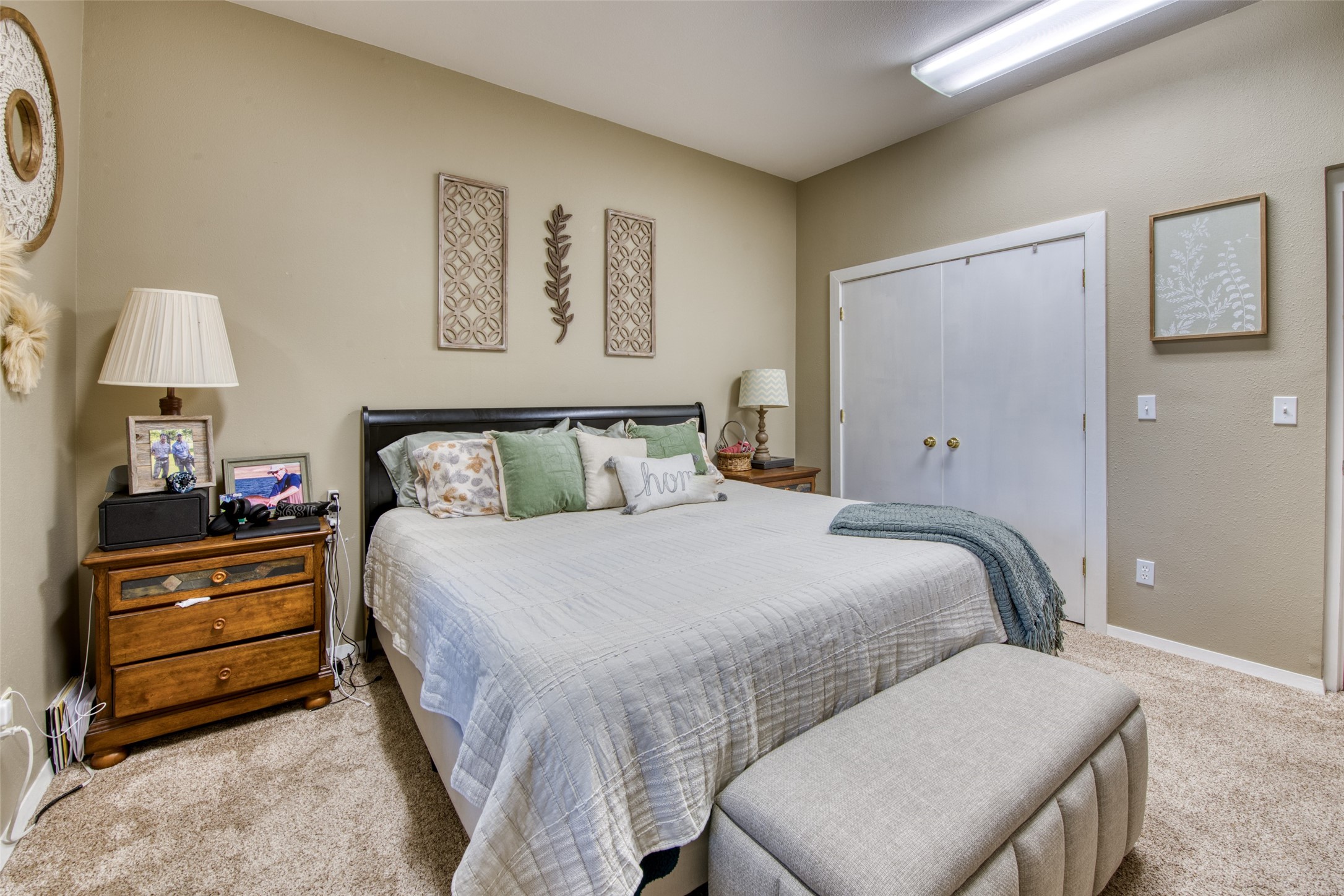 Darby, Montana 59829, United States, 12 Bedrooms Bedrooms, ,16 BathroomsBathrooms,Residential,Pending,61822