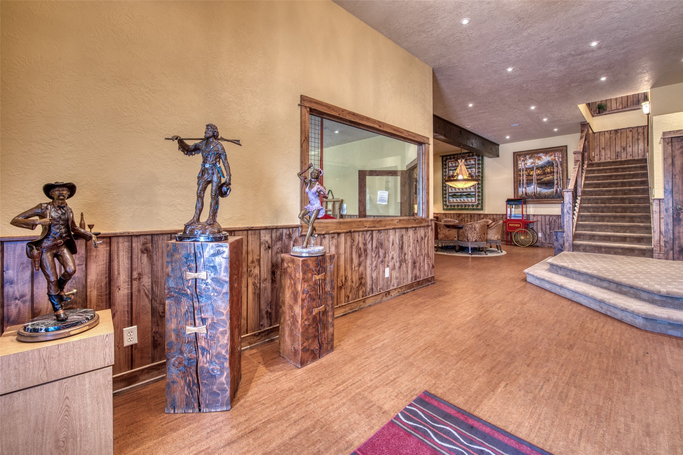 Darby, Montana 59829, United States, 12 Bedrooms Bedrooms, ,16 BathroomsBathrooms,Residential,Pending,61822