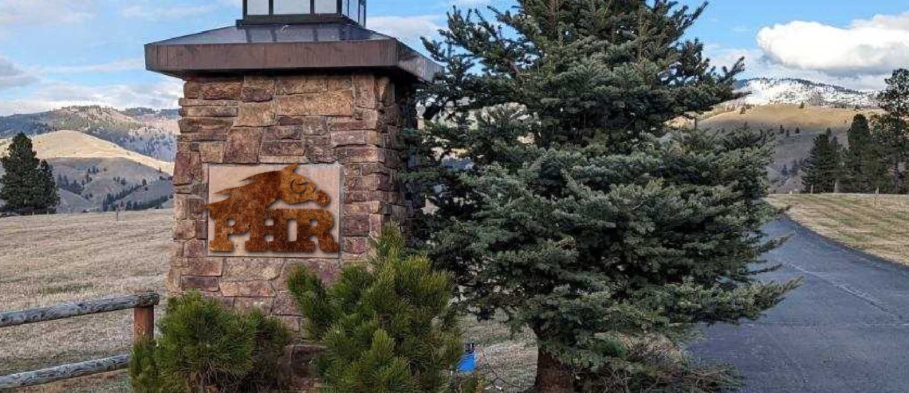 Darby, Montana 59829, United States, 12 Bedrooms Bedrooms, ,16 BathroomsBathrooms,Residential,Pending,61822