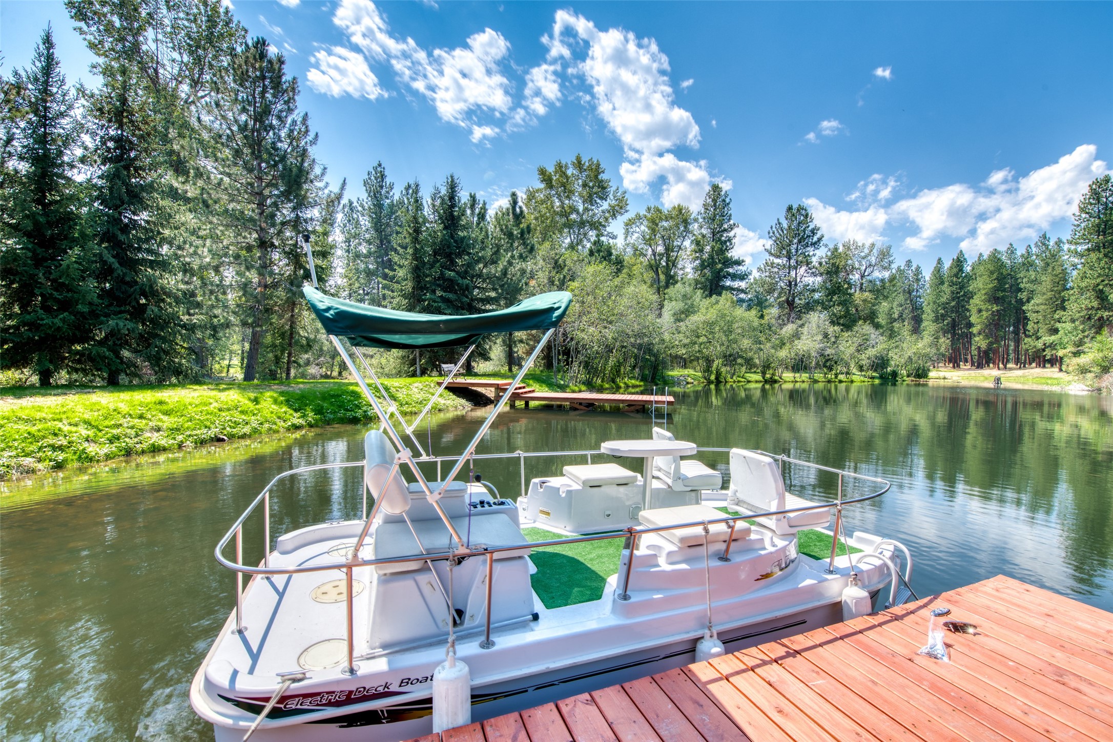 Darby, Montana 59829, United States, 12 Bedrooms Bedrooms, ,16 BathroomsBathrooms,Residential,Pending,61822