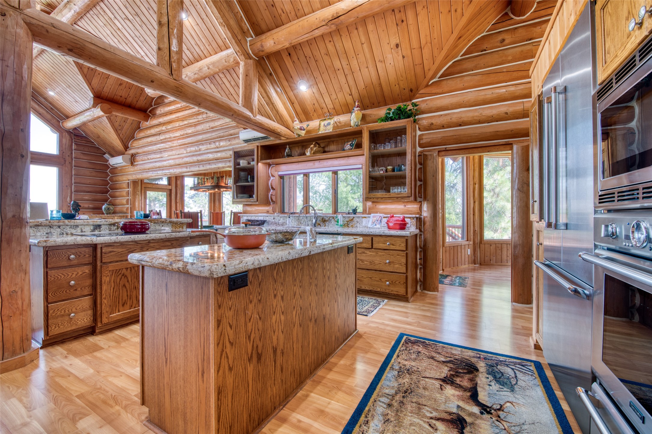 Darby, Montana 59829, United States, 12 Bedrooms Bedrooms, ,16 BathroomsBathrooms,Residential,Pending,61822