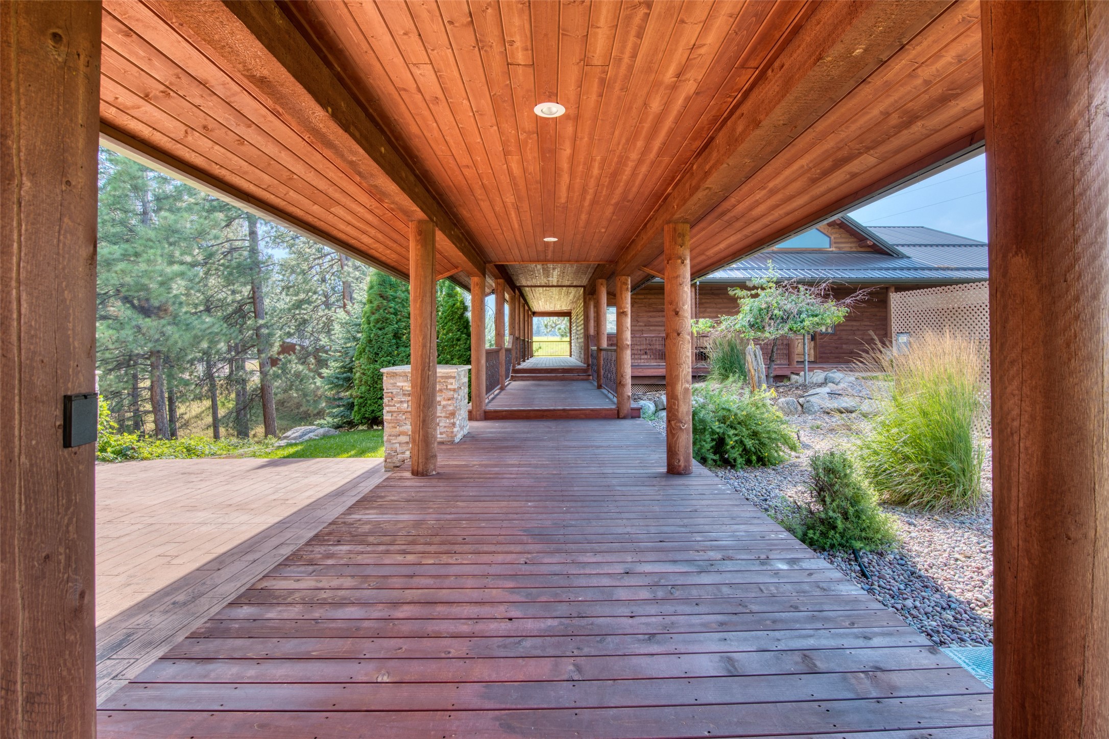 Darby, Montana 59829, United States, 12 Bedrooms Bedrooms, ,16 BathroomsBathrooms,Residential,Pending,61822