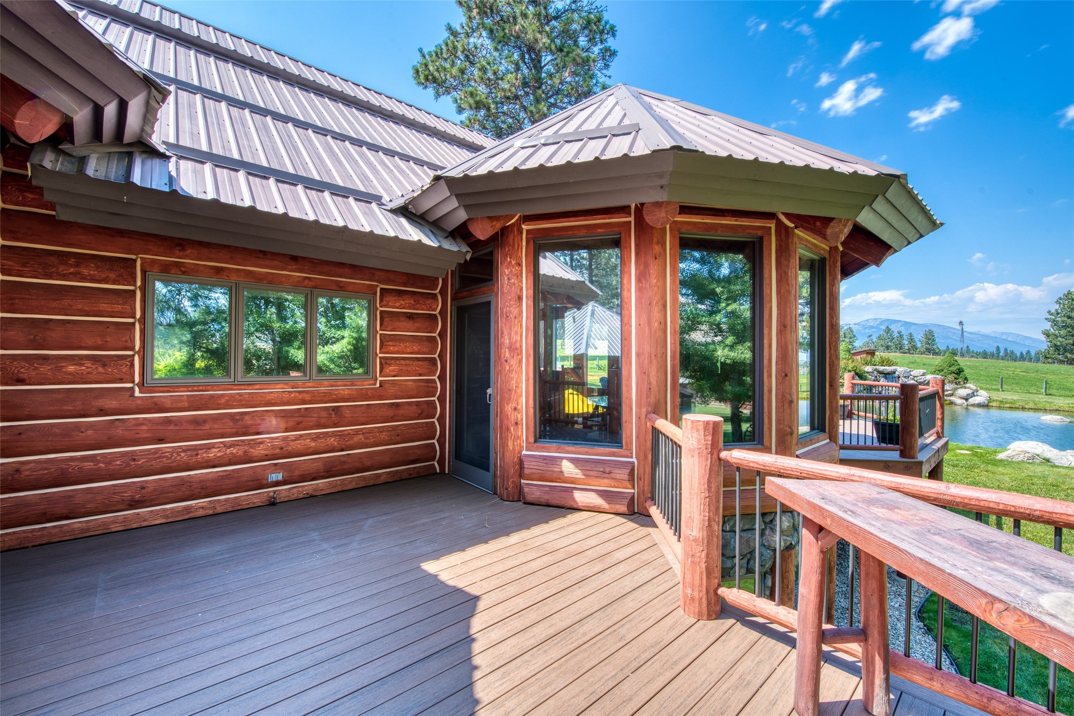 Darby, Montana 59829, United States, 12 Bedrooms Bedrooms, ,16 BathroomsBathrooms,Residential,Pending,61822