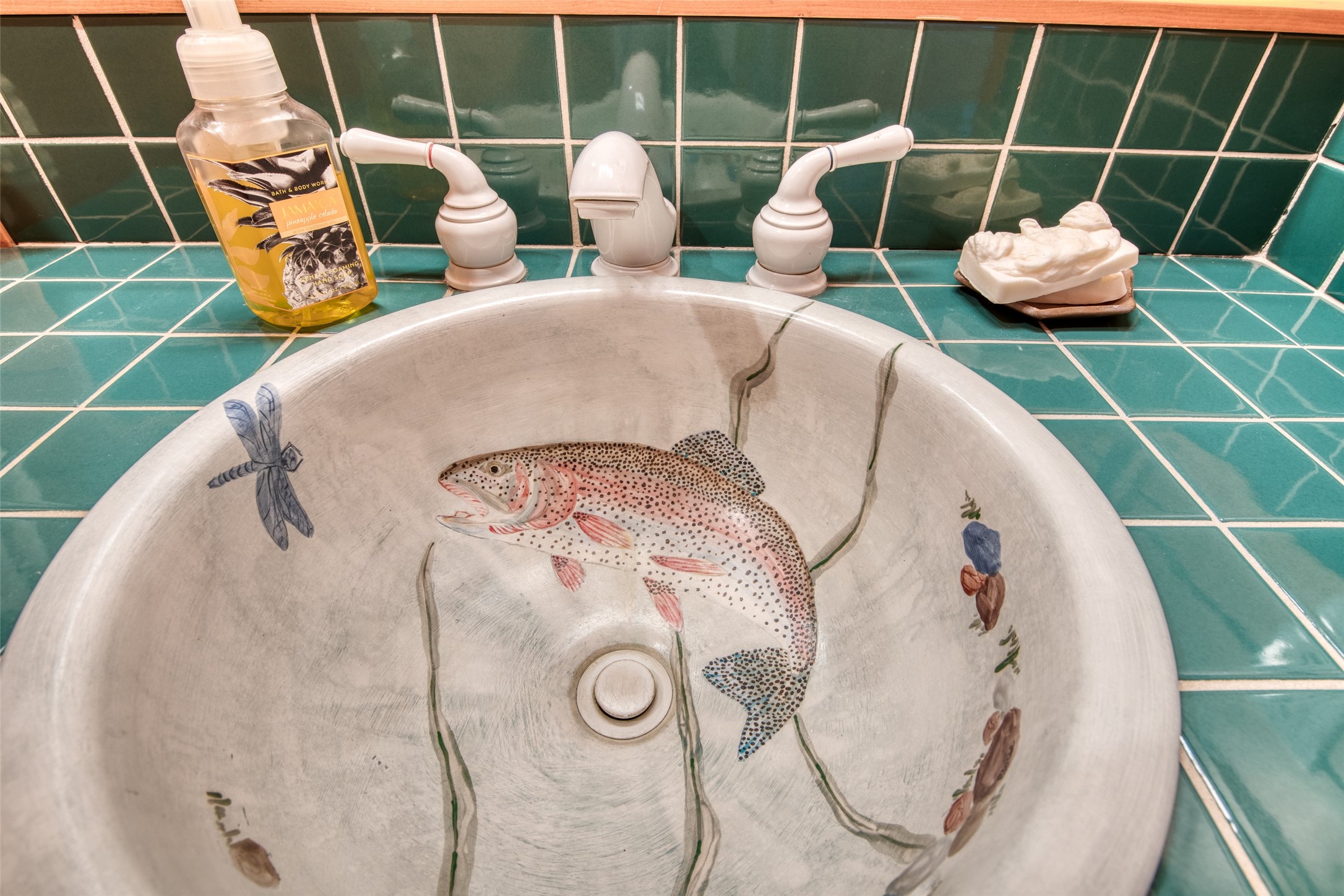 Darby, Montana 59829, United States, 12 Bedrooms Bedrooms, ,16 BathroomsBathrooms,Residential,Pending,61822