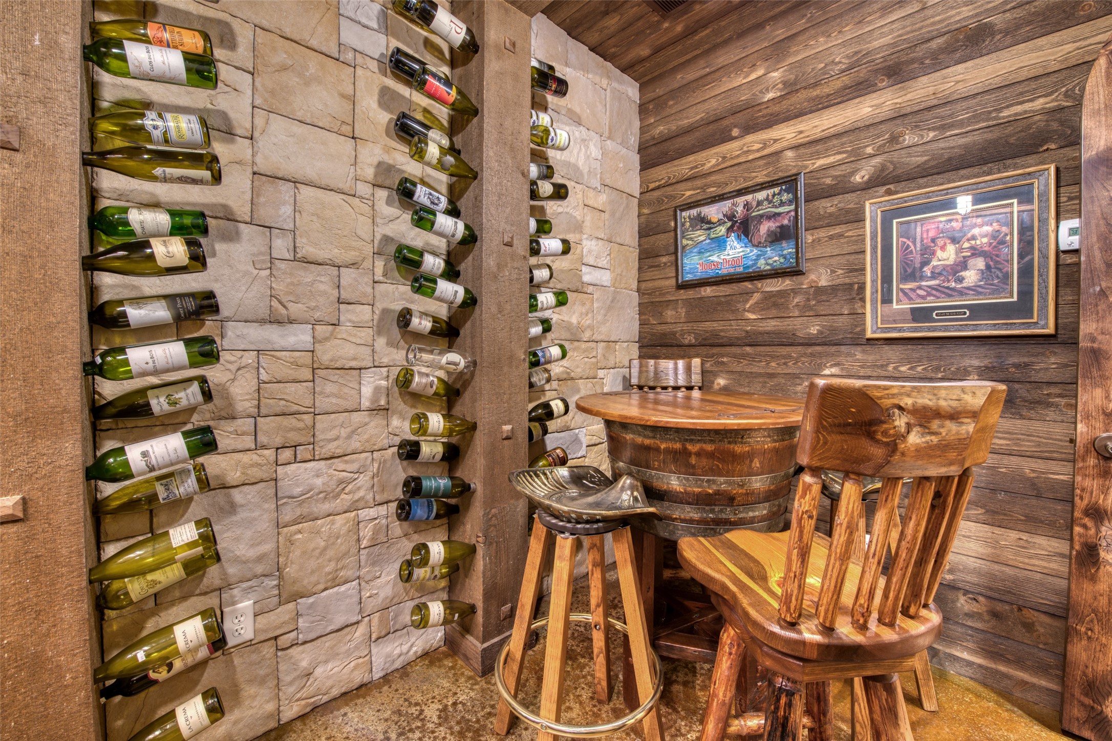 Darby, Montana 59829, United States, 12 Bedrooms Bedrooms, ,16 BathroomsBathrooms,Residential,Pending,61822