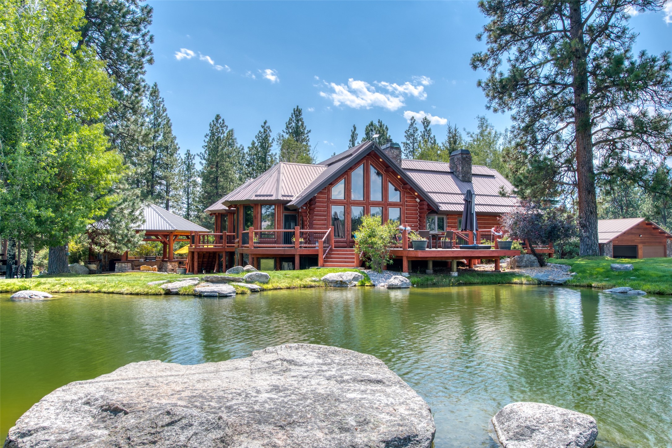 Darby, Montana 59829, United States, 12 Bedrooms Bedrooms, ,16 BathroomsBathrooms,Residential,Pending,61822