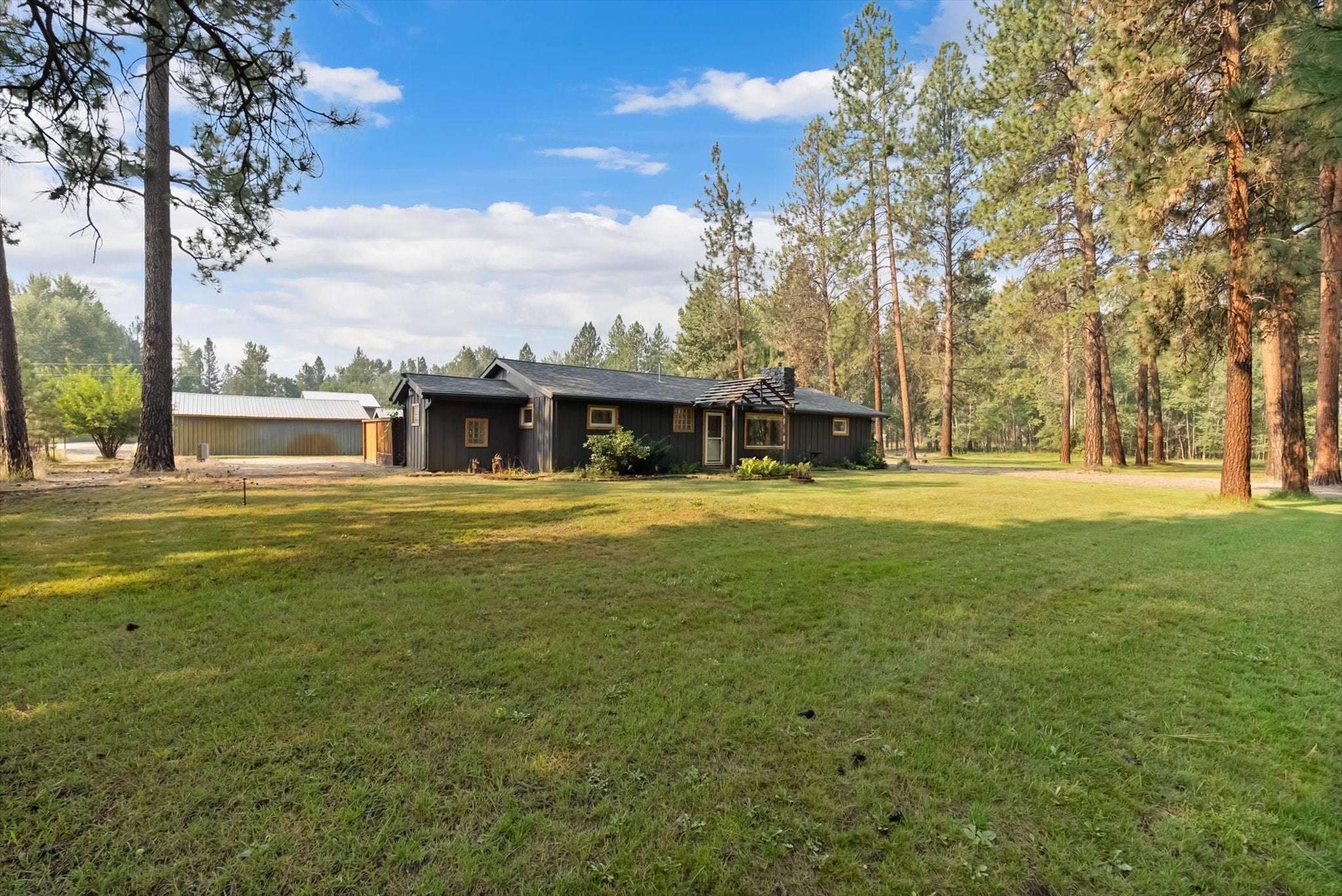 4725 E Carlton Creek Road