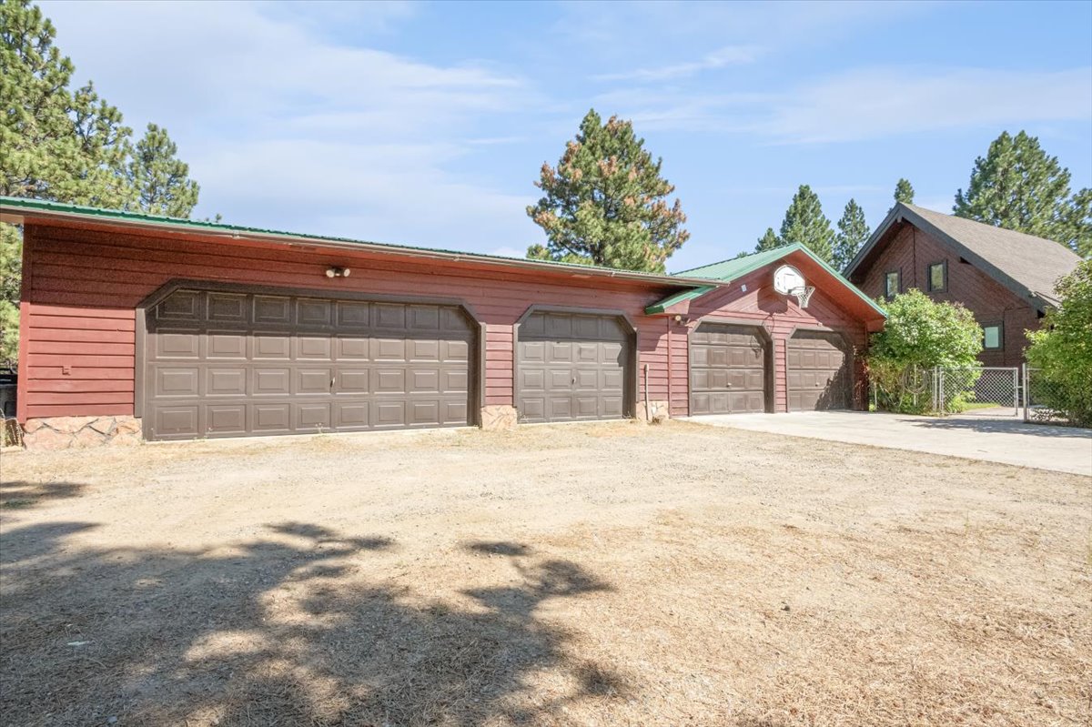 90 Rock Ridge Drive