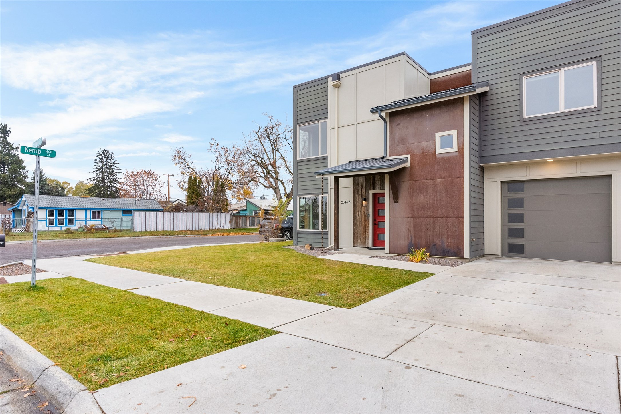 2044 Burlington Avenue A