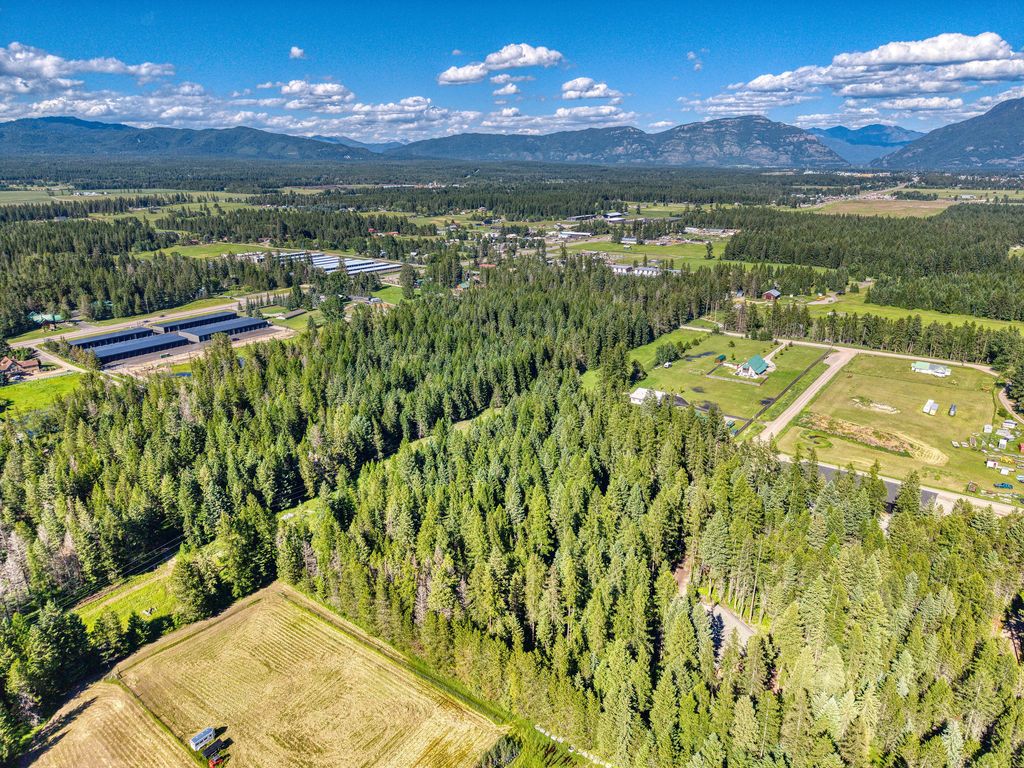 Photo of 219 Kinnikinnick Lane, Columbia Falls, MT 59912 (MLS # 30073668)
