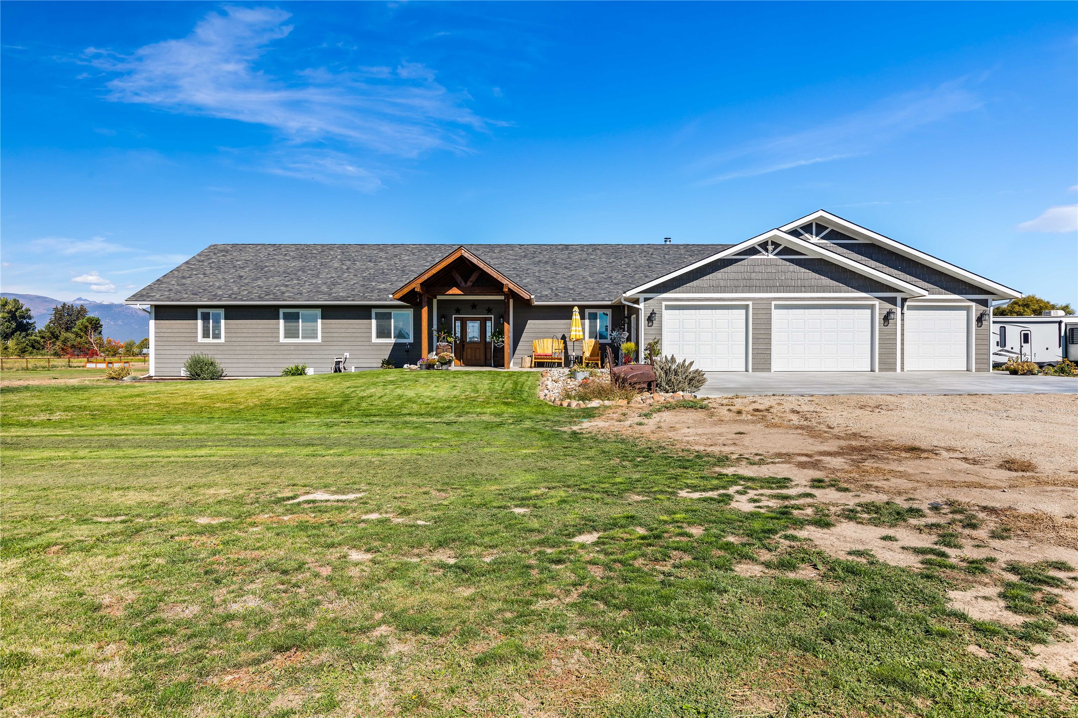 400 Cochell Way