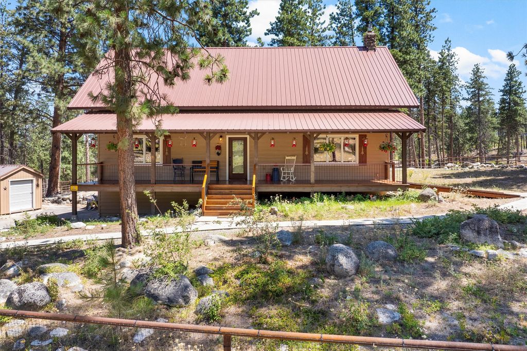 Photo of 439 Roaring Lion Road, Hamilton, MT 59840 (MLS # 30063501)