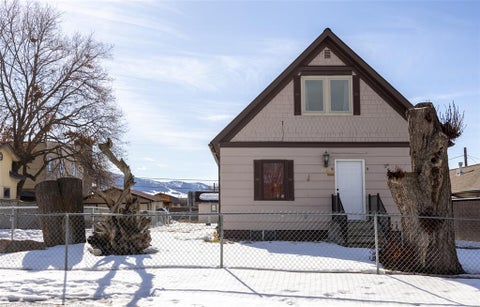 Photo of 1725 Cooper Street, Missoula, MT 59802 (MLS # 30070046)
