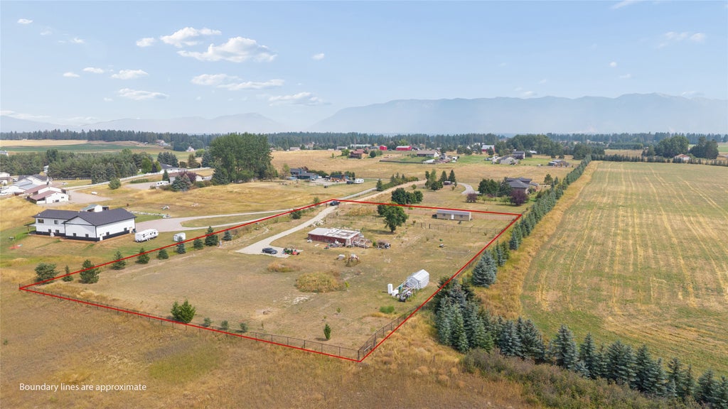 Photo of 1252 S Wintercrest Drive, Kalispell, MT 59901 (MLS # 30077247)