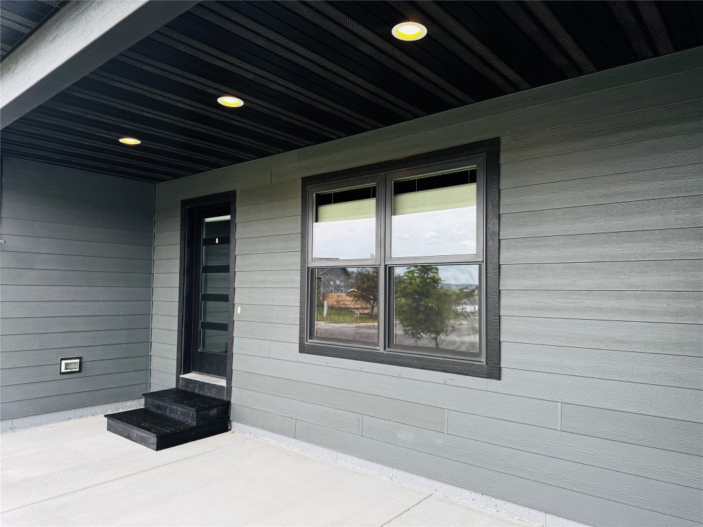 Photo of 1007 Meriwether Drive E, Livingston, MT 59047 (MLS # 30071692)