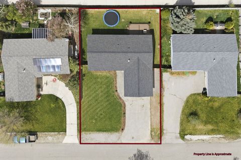 Tiny photo for 106 Harry Court, Hamilton, MT 59840 (MLS # 30069137)