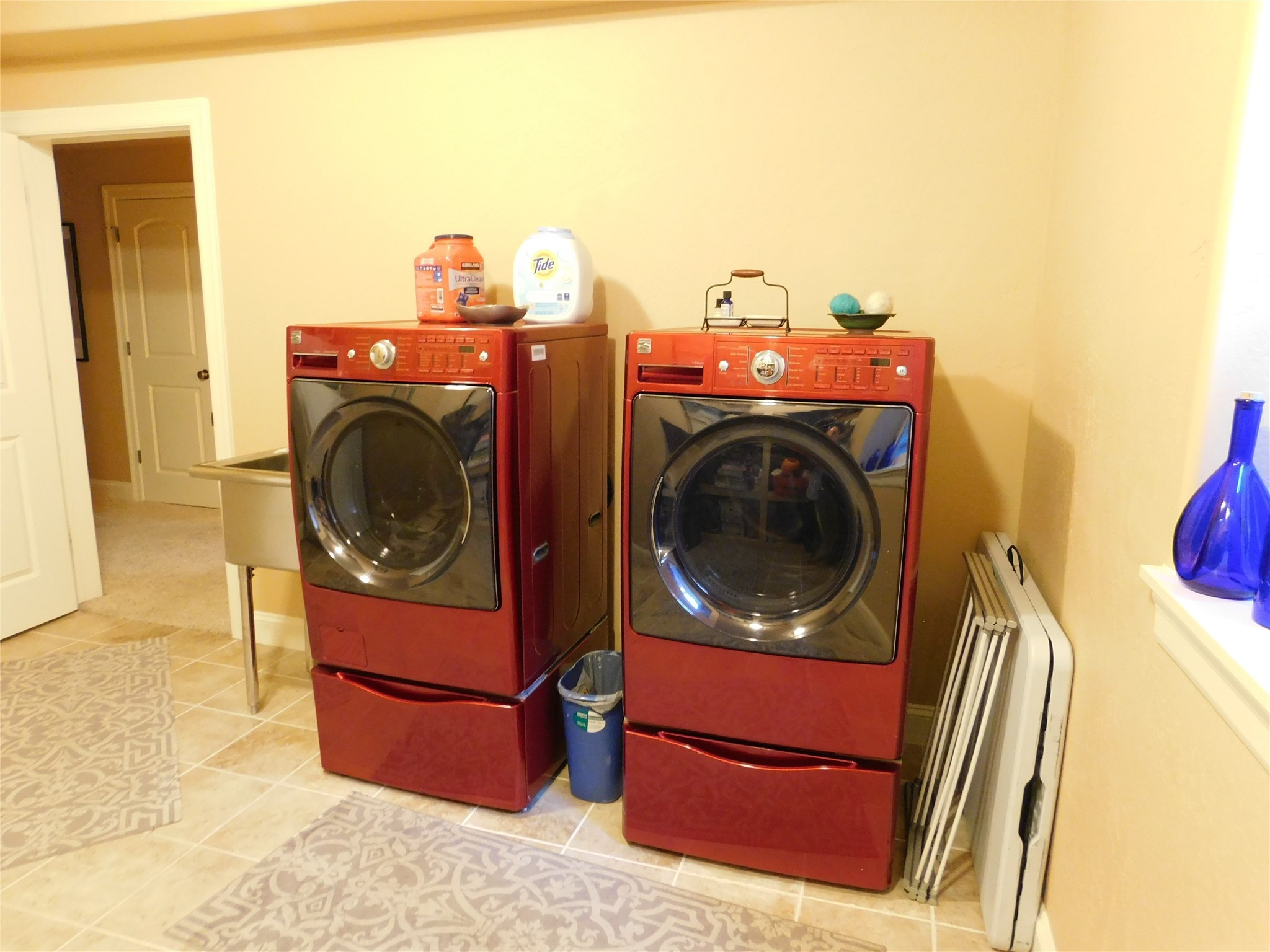 Missoula, Montana 59803, United States, 6 Bedrooms Bedrooms, ,4 BathroomsBathrooms,Residential,Pending,55805