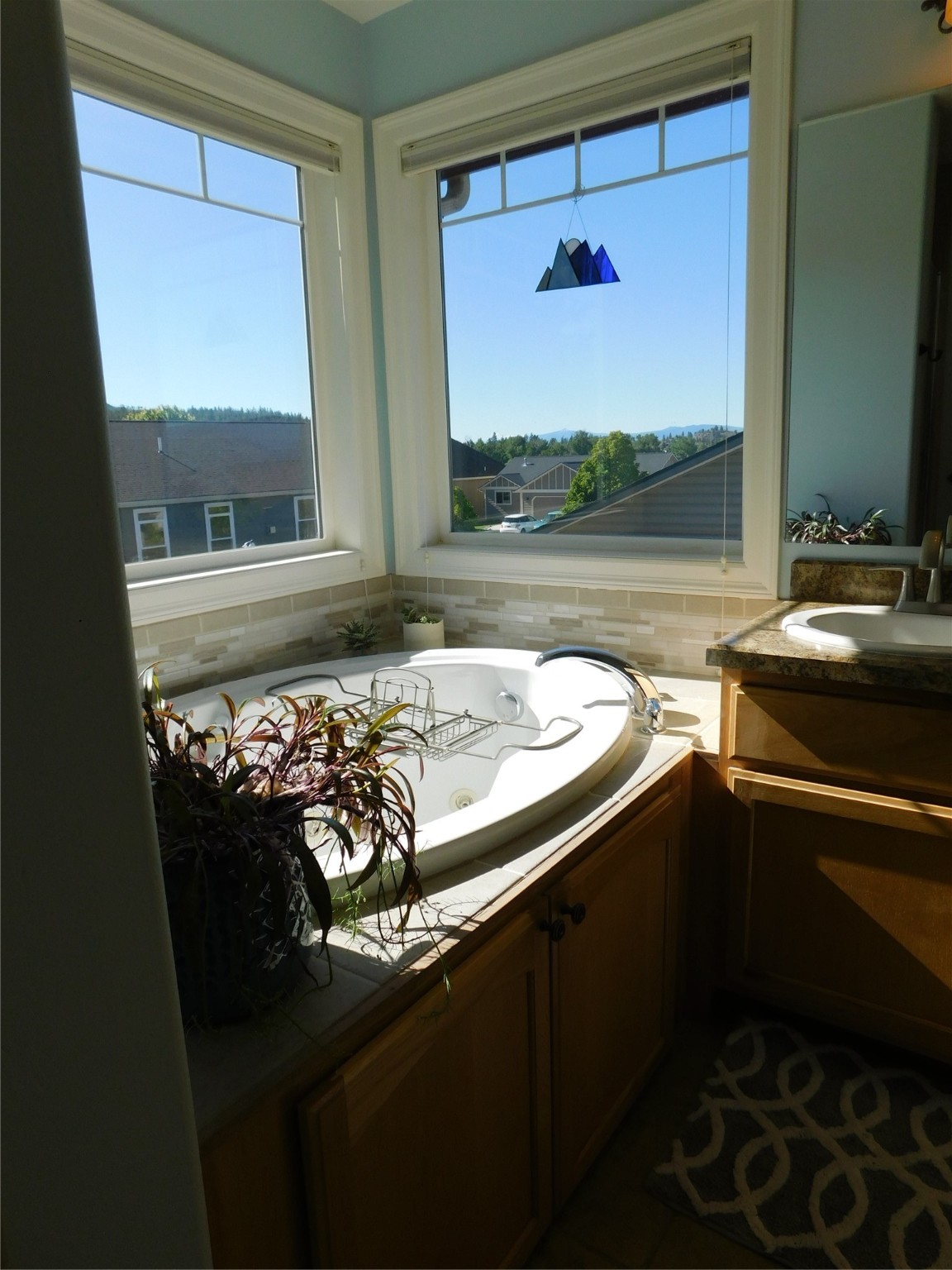 Missoula, Montana 59803, United States, 6 Bedrooms Bedrooms, ,4 BathroomsBathrooms,Residential,Pending,55805