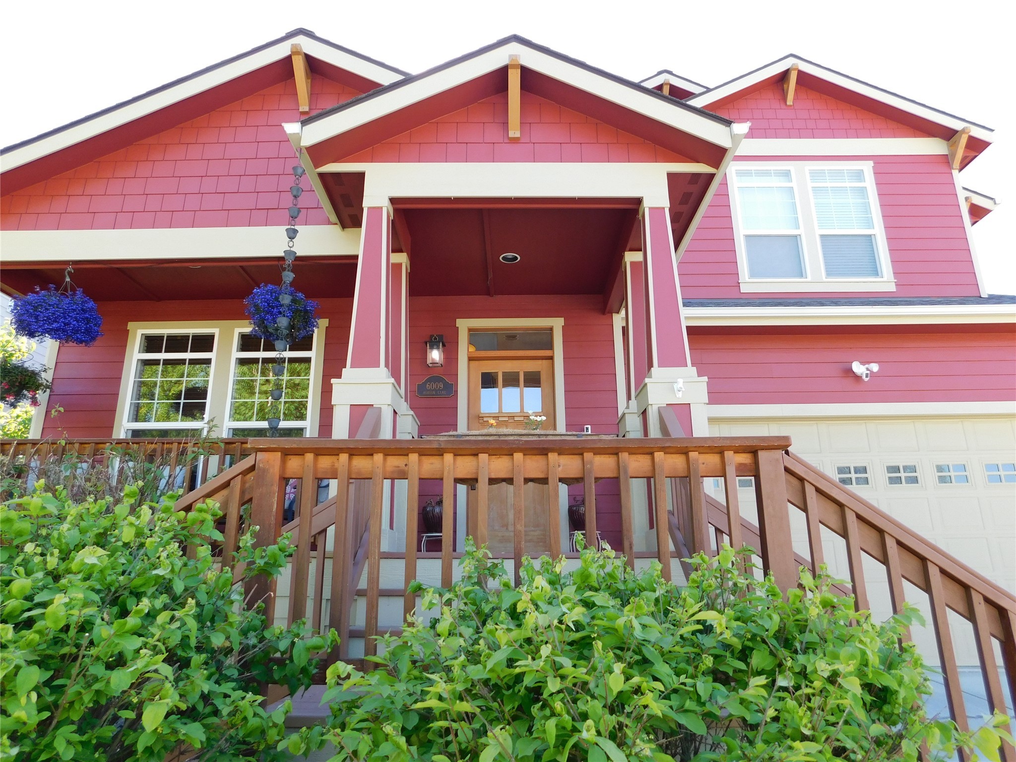 Missoula, Montana 59803, United States, 6 Bedrooms Bedrooms, ,4 BathroomsBathrooms,Residential,Pending,55805