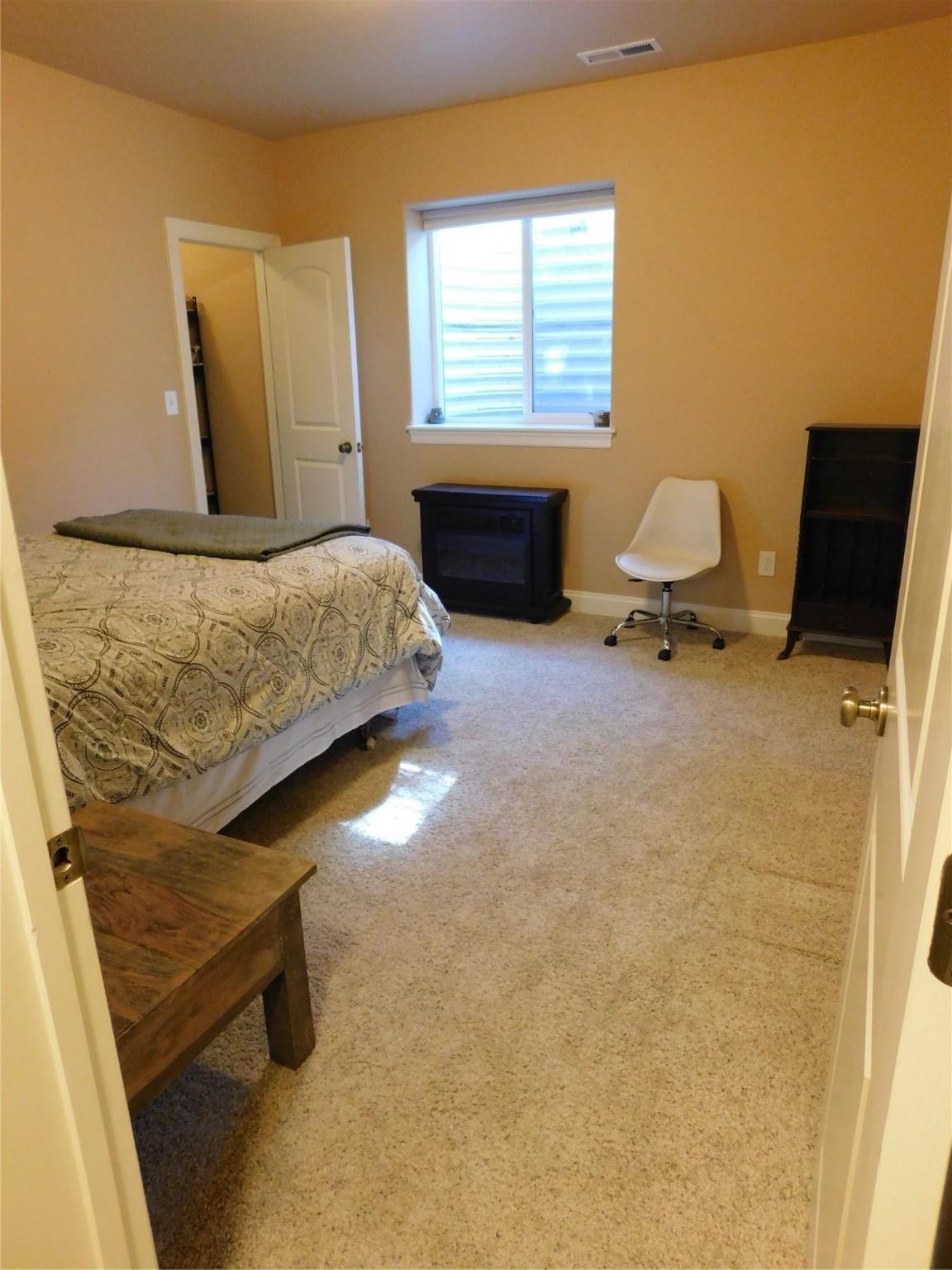 Missoula, Montana 59803, United States, 6 Bedrooms Bedrooms, ,4 BathroomsBathrooms,Residential,Pending,55805