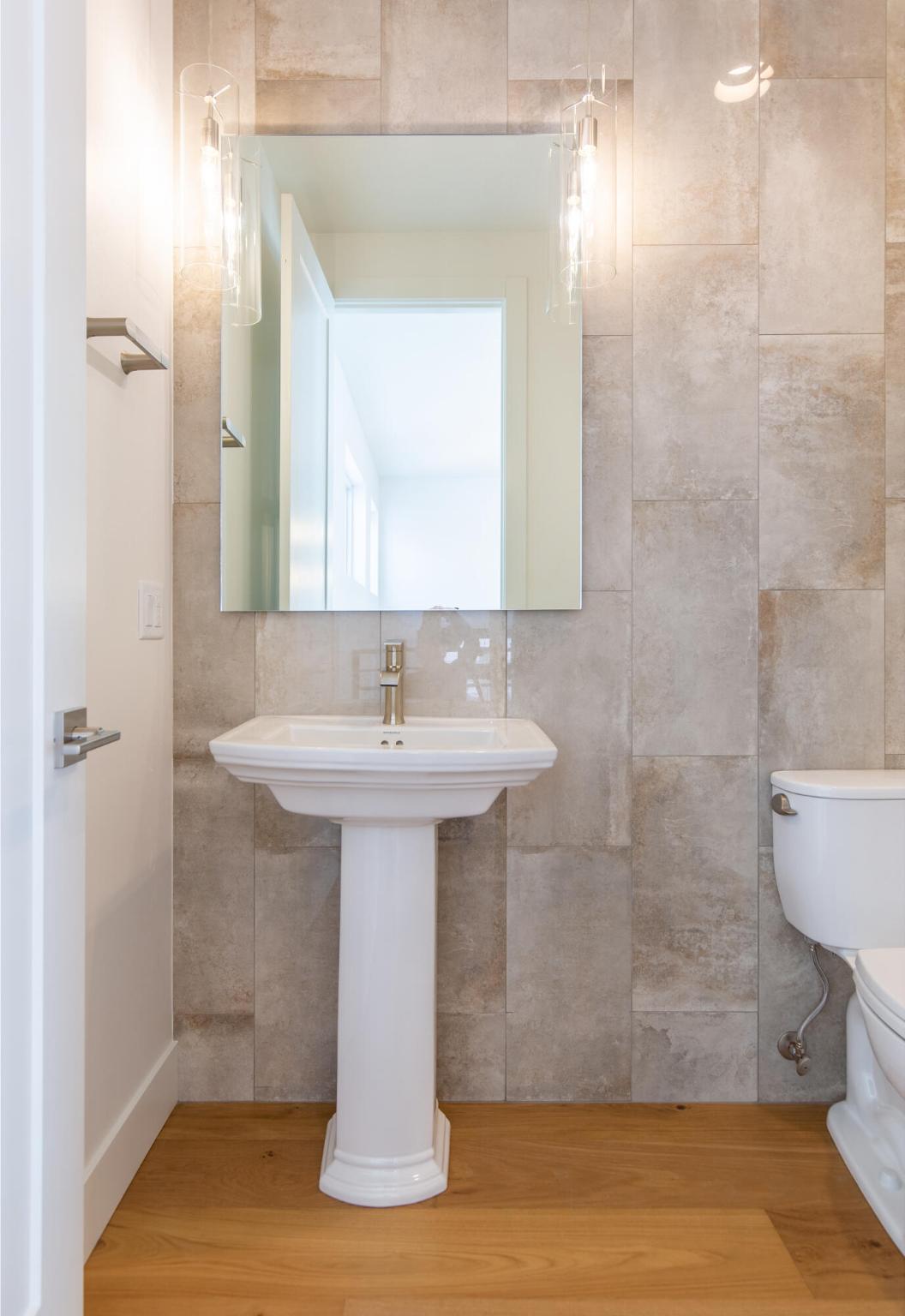 Missoula, Montana 59808, United States, 3 Bedrooms Bedrooms, ,3 BathroomsBathrooms,Residential,Pending,65831