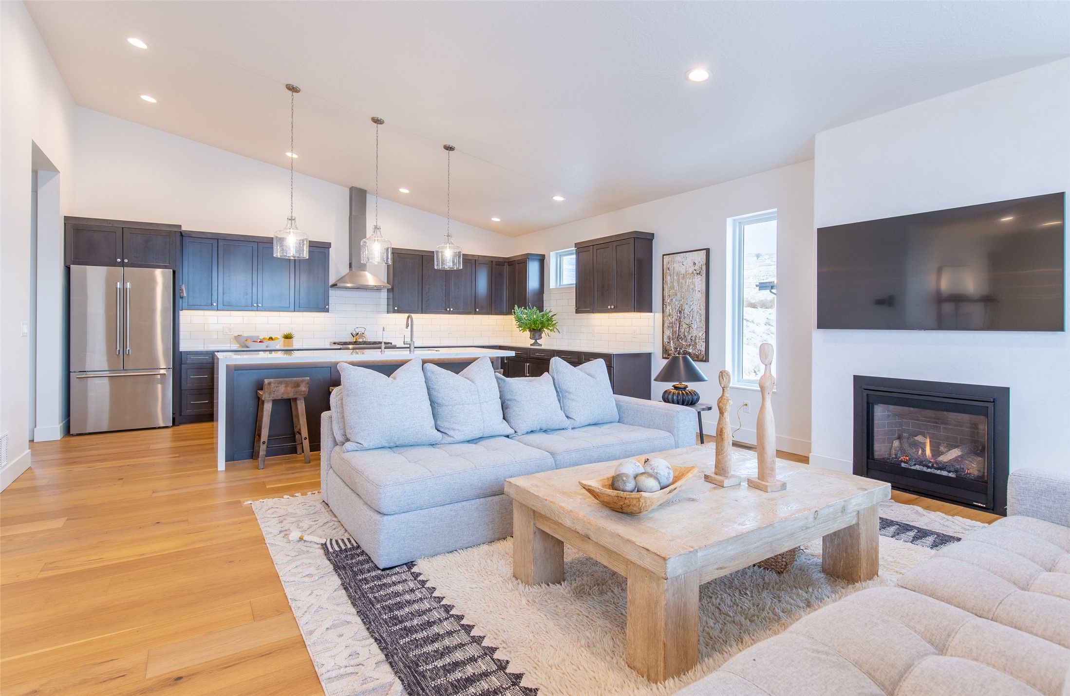 Missoula, Montana 59808, United States, 3 Bedrooms Bedrooms, ,3 BathroomsBathrooms,Residential,Pending,65831