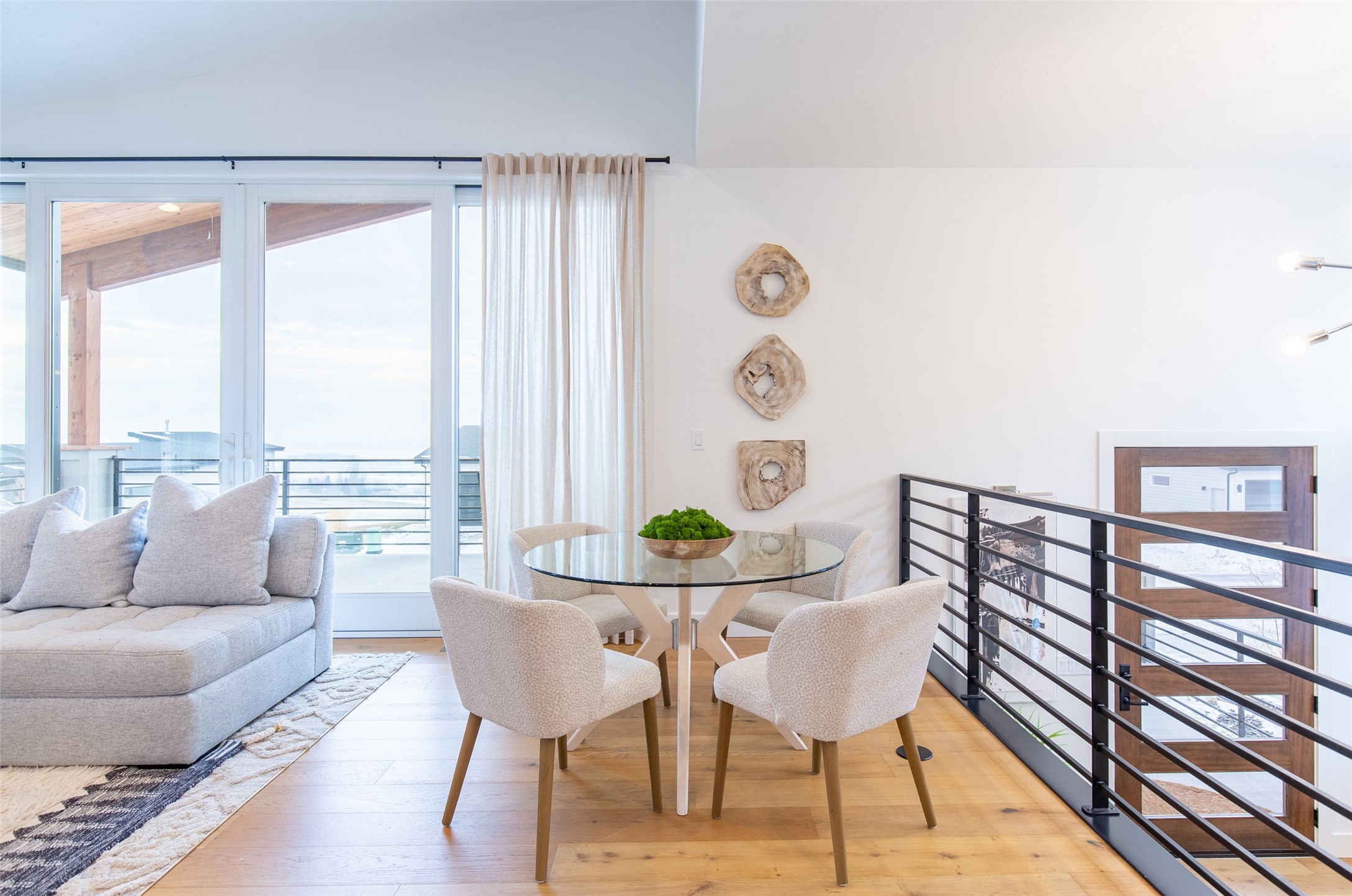 Missoula, Montana 59808, United States, 3 Bedrooms Bedrooms, ,3 BathroomsBathrooms,Residential,Pending,65831