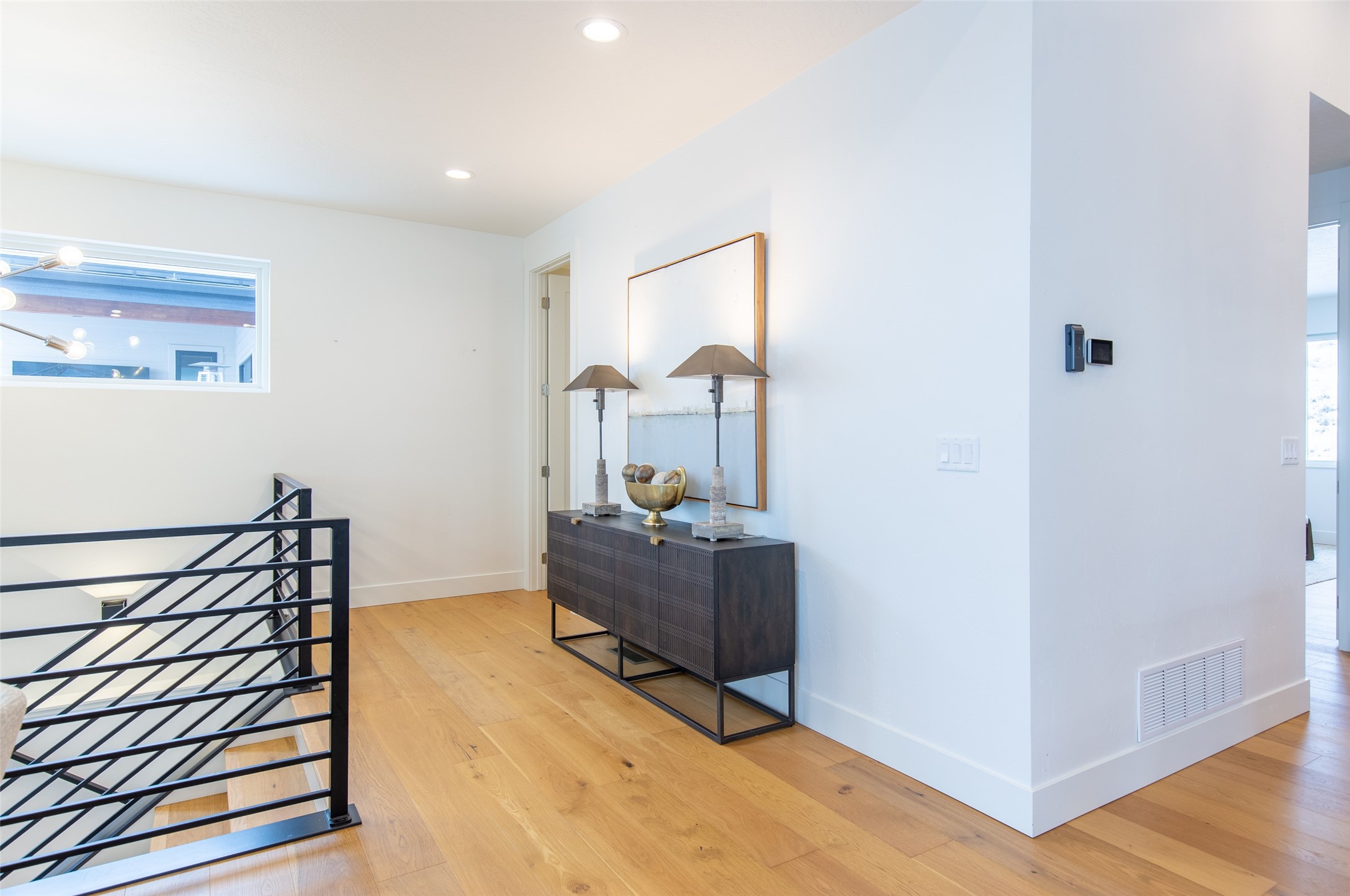 Missoula, Montana 59808, United States, 3 Bedrooms Bedrooms, ,3 BathroomsBathrooms,Residential,Pending,65831