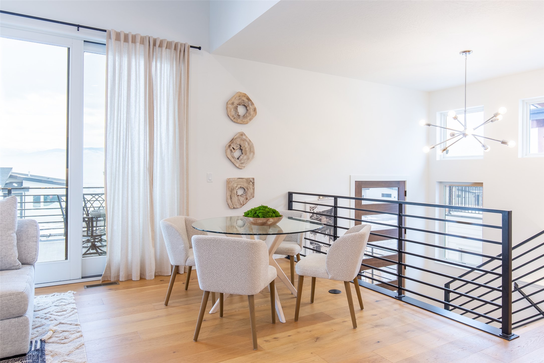 Missoula, Montana 59808, United States, 3 Bedrooms Bedrooms, ,3 BathroomsBathrooms,Residential,Pending,65831