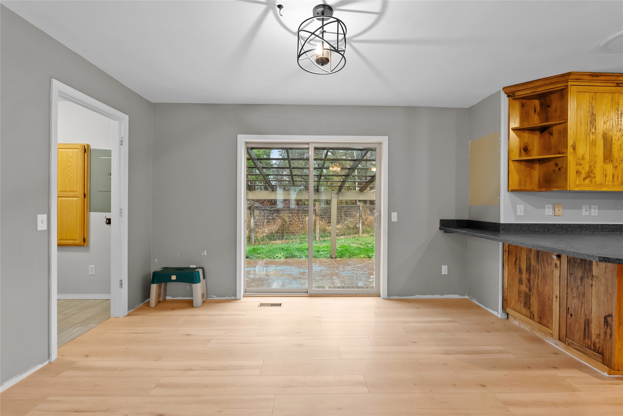 Bigfork, Montana 59911, United States, 4 Bedrooms Bedrooms, ,2 BathroomsBathrooms,Residential,Active,44173