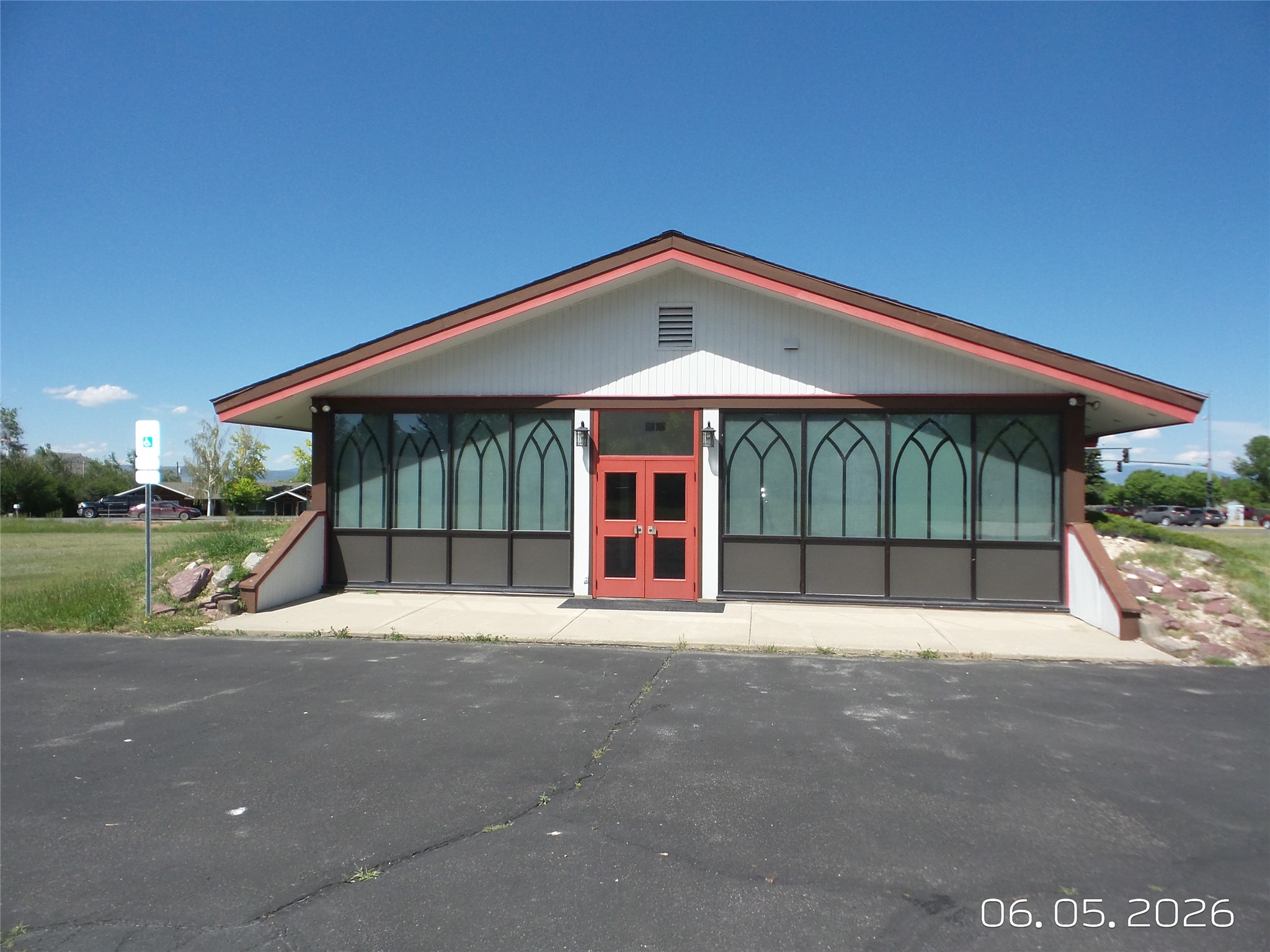 3000 N Benton Avenue