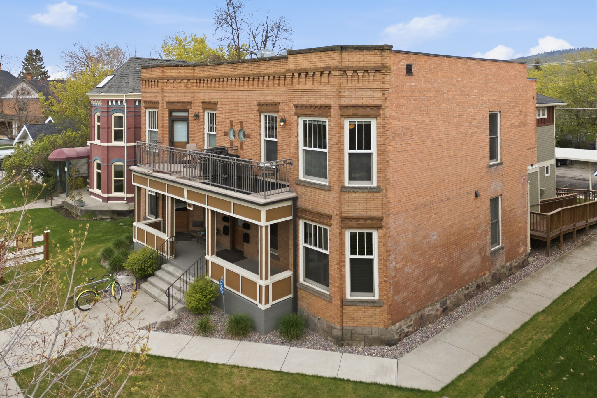 432 W Spruce Street 201