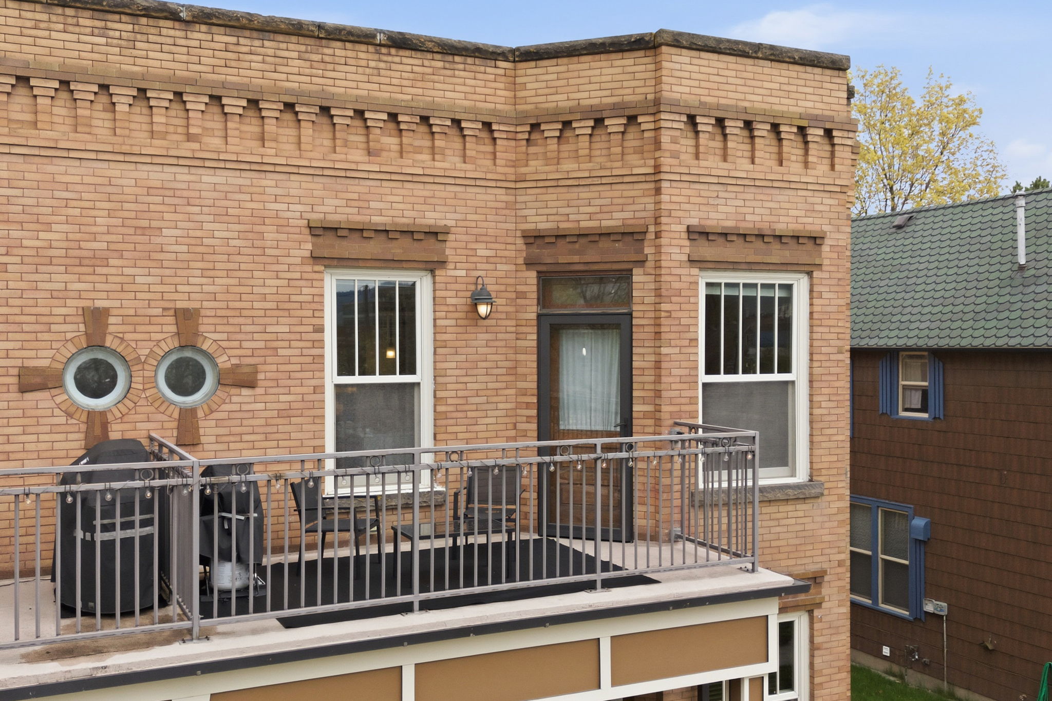 432 W Spruce Street 201