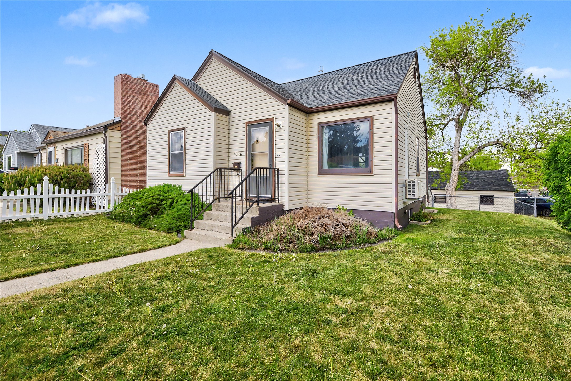 Photo 1 of 55 — 1038 Missoula Avenue, Helena, MT 59601