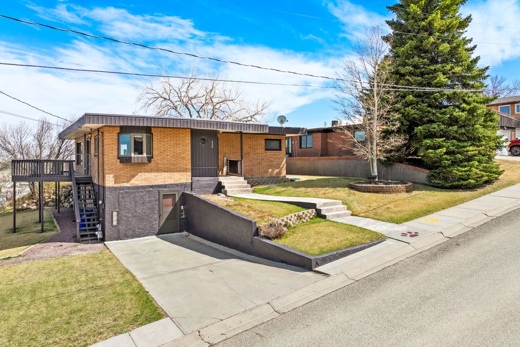 Photo of 330 O'Haire Boulevard, Shelby, MT 59474 (MLS # 30069523)