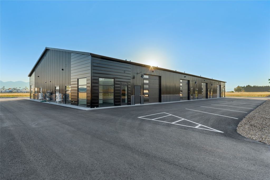 Photo of 303 Airport Way #1 2, Kalispell, MT 59901 (MLS # 30069476)