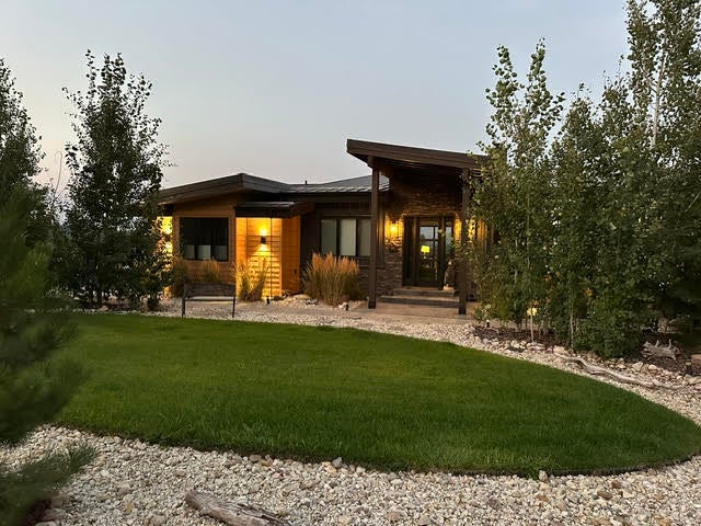 5144 Equestrian Place