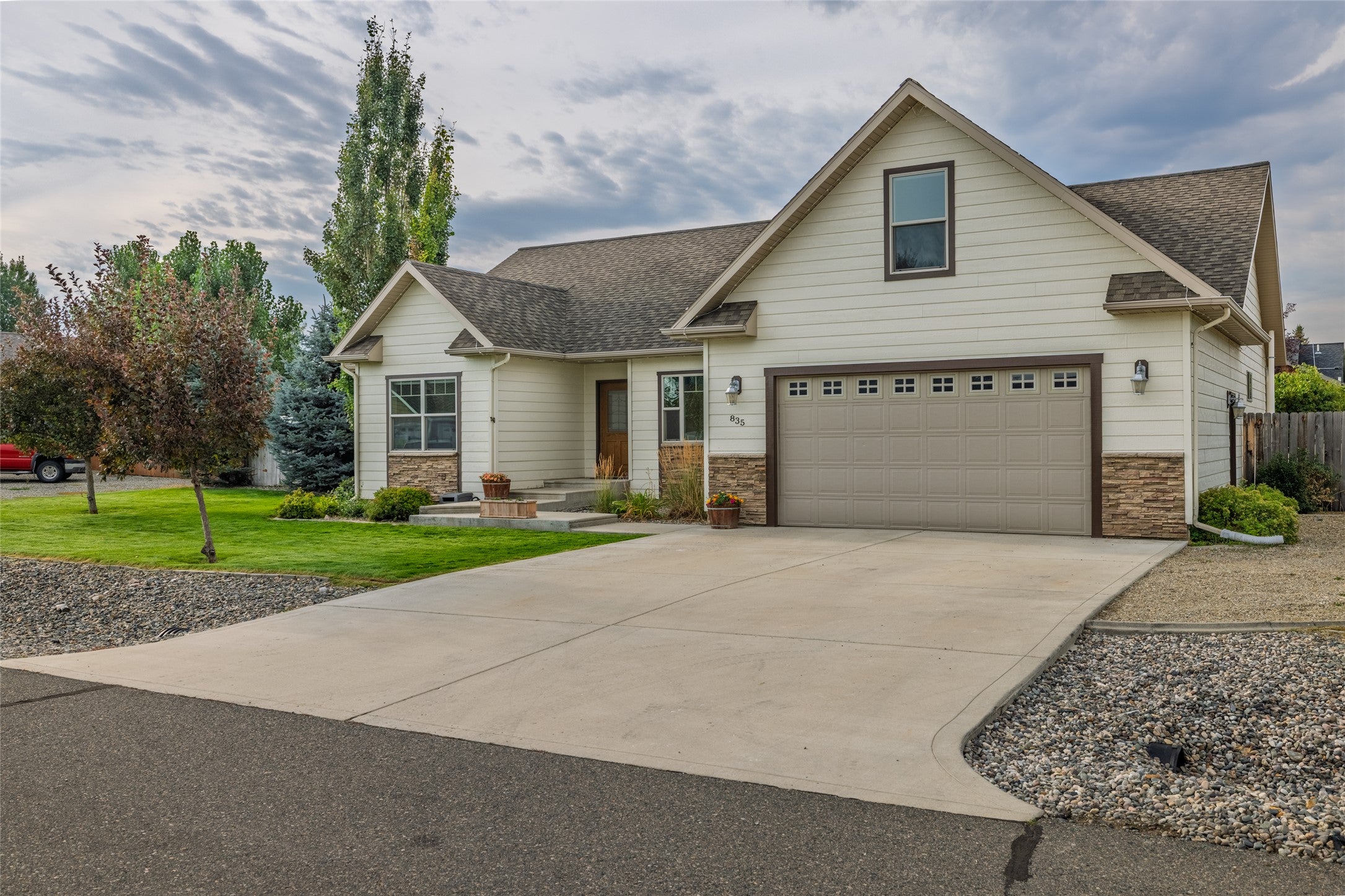 835 Cap Road