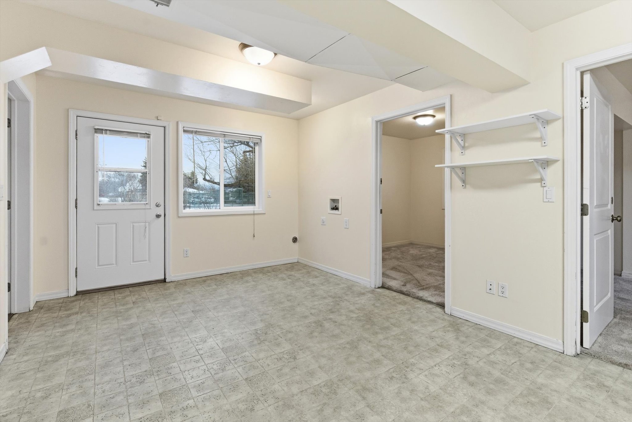 87 Northern LIghts Boulevard