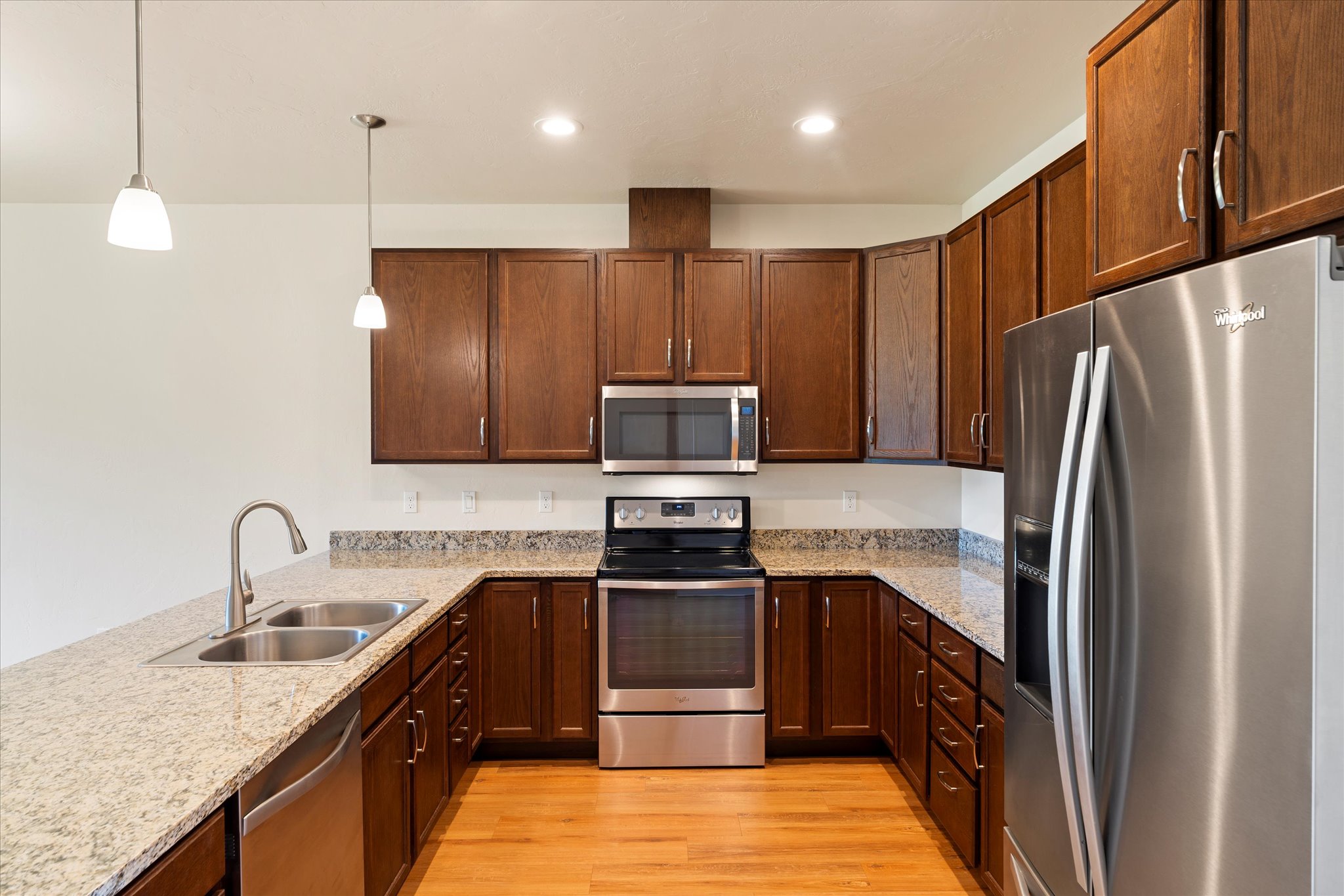 525 Eisenhower Street SE 525