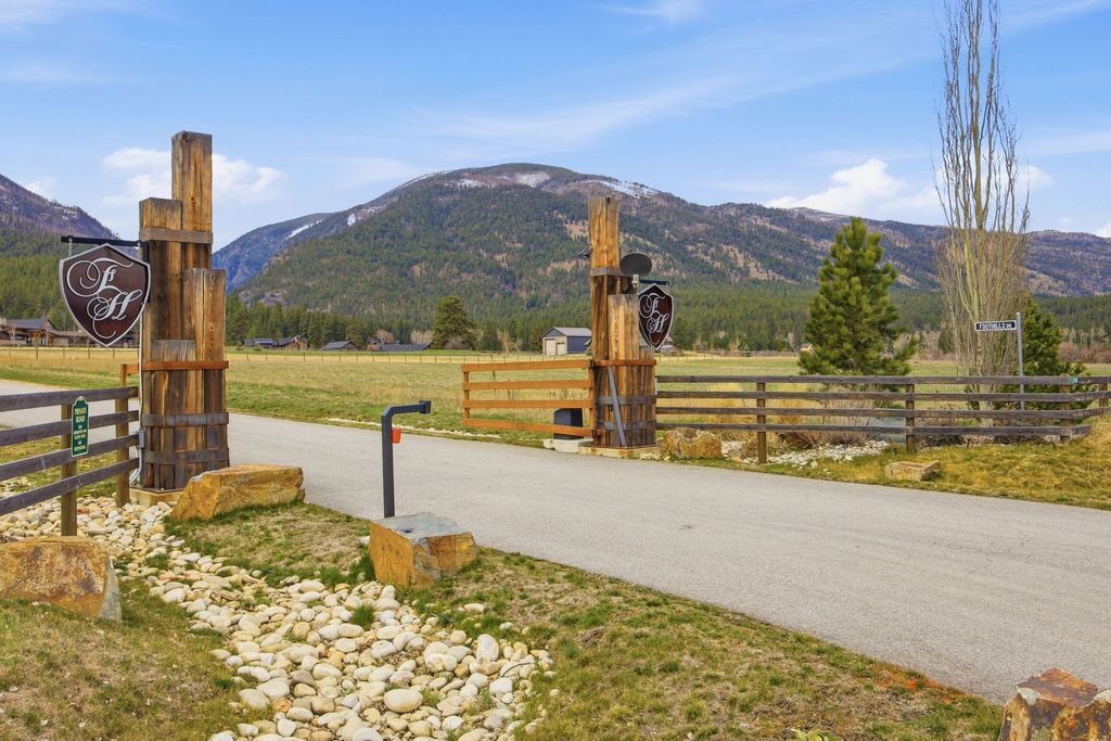 Photo of NKN Trophy Court, Florence, MT 59833 (MLS # 30068441)