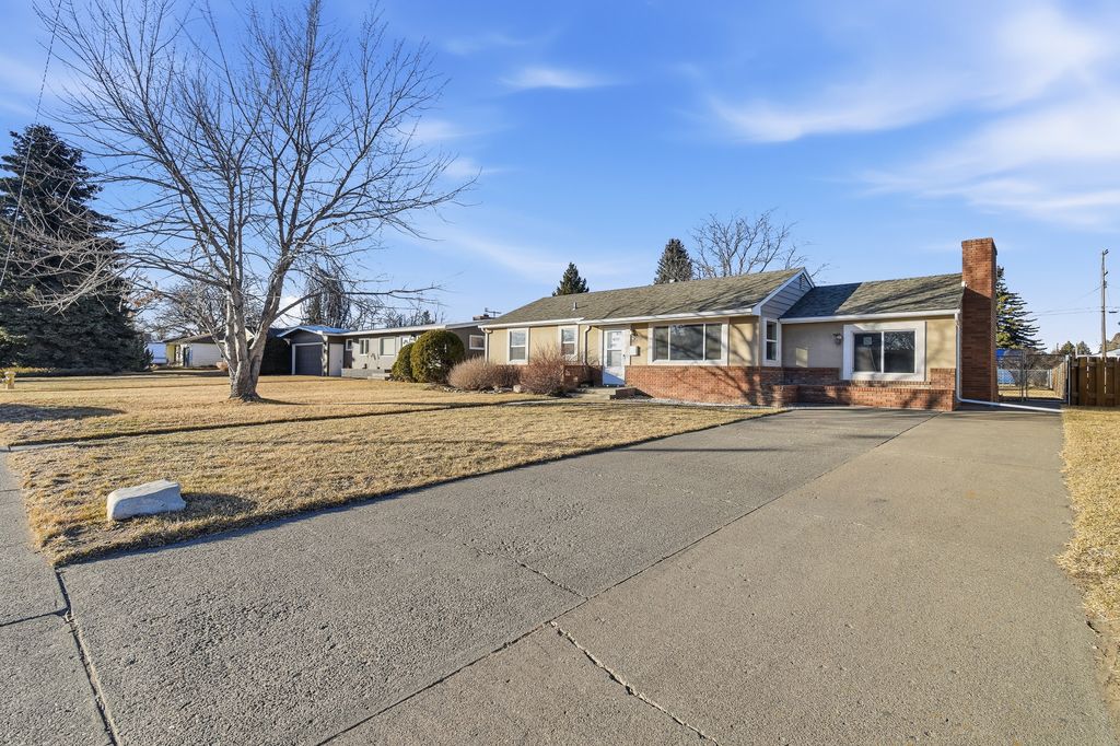 Photo of 3633 9th Avenue S, Great Falls, MT 59405 (MLS # 30066225)