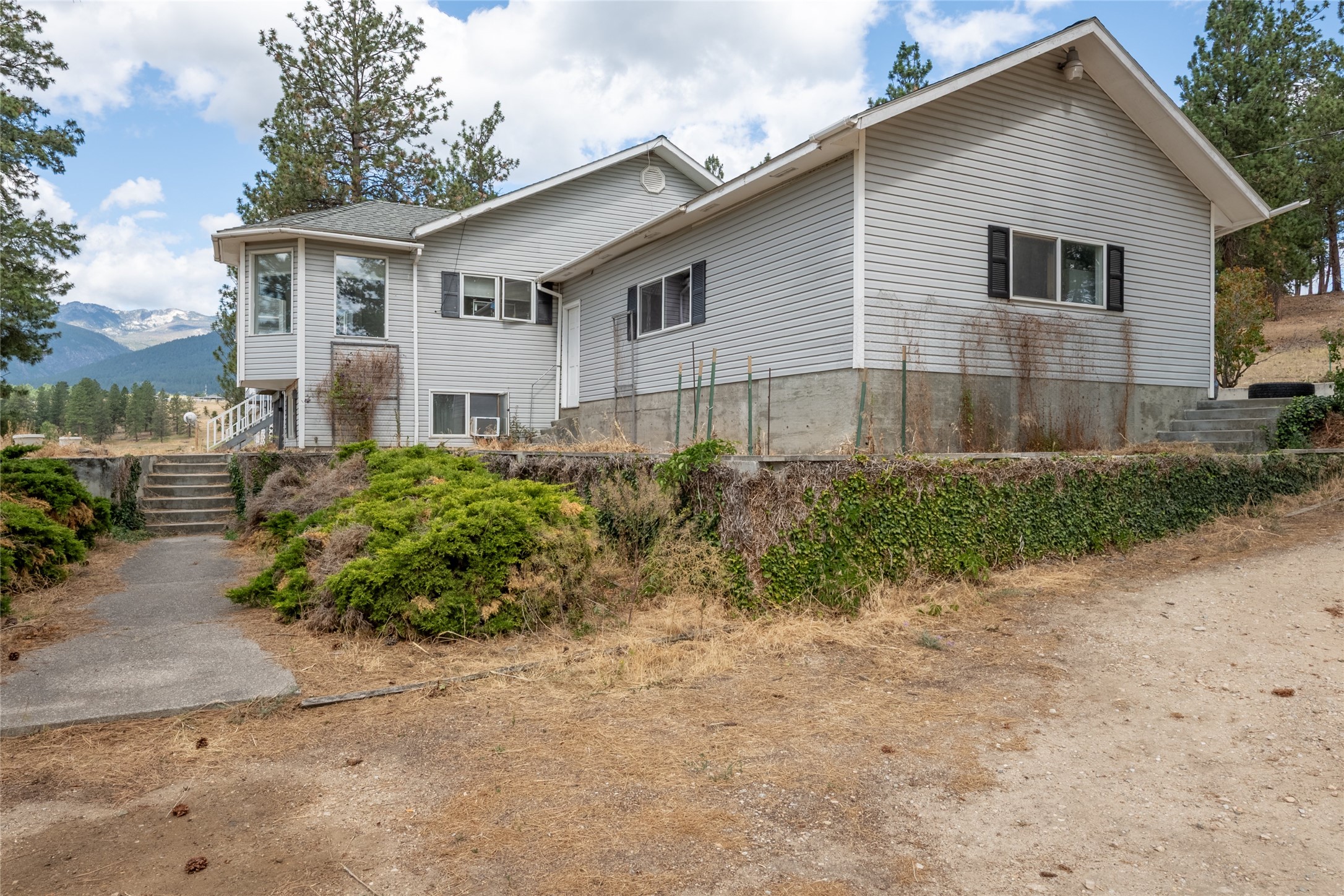 382 Sweathouse Creek Road