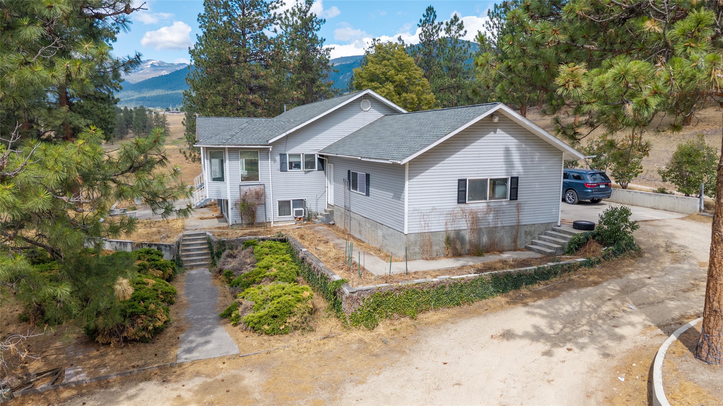 382 Sweathouse Creek Road