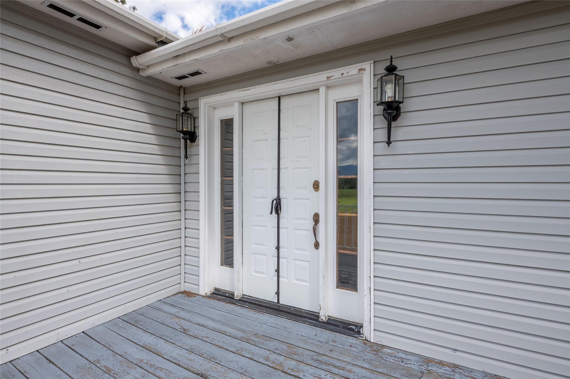 382 Sweathouse Creek Road