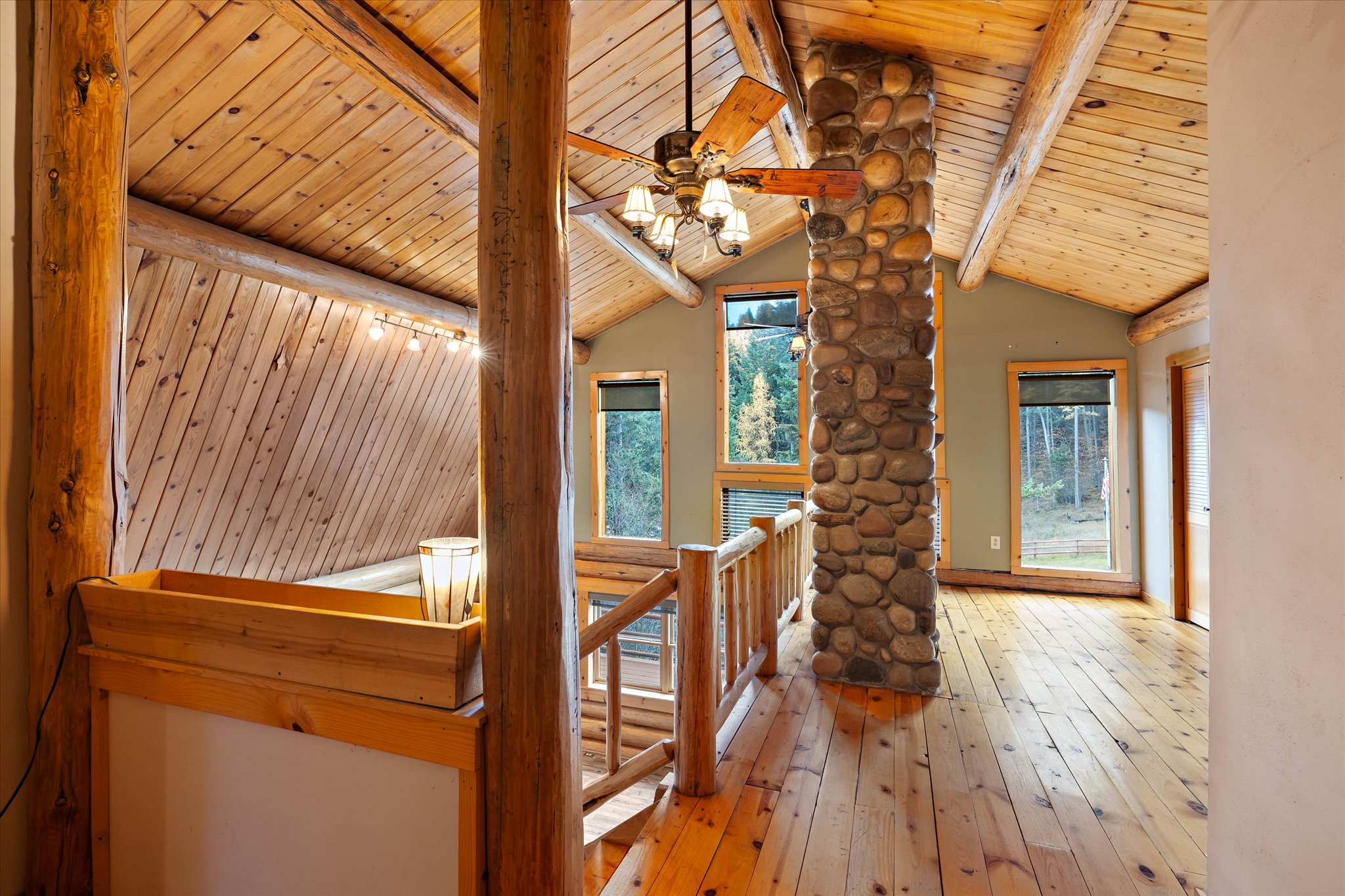 Rexford, Montana 59930, United States, 3 Bedrooms Bedrooms, ,2 BathroomsBathrooms,Residential,Active,240704