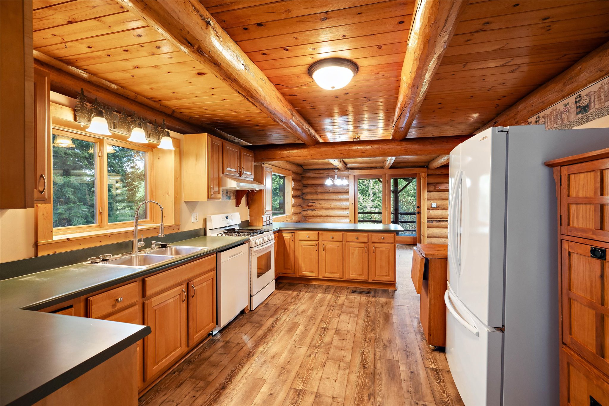 Rexford, Montana 59930, United States, 3 Bedrooms Bedrooms, ,2 BathroomsBathrooms,Residential,Active,240704