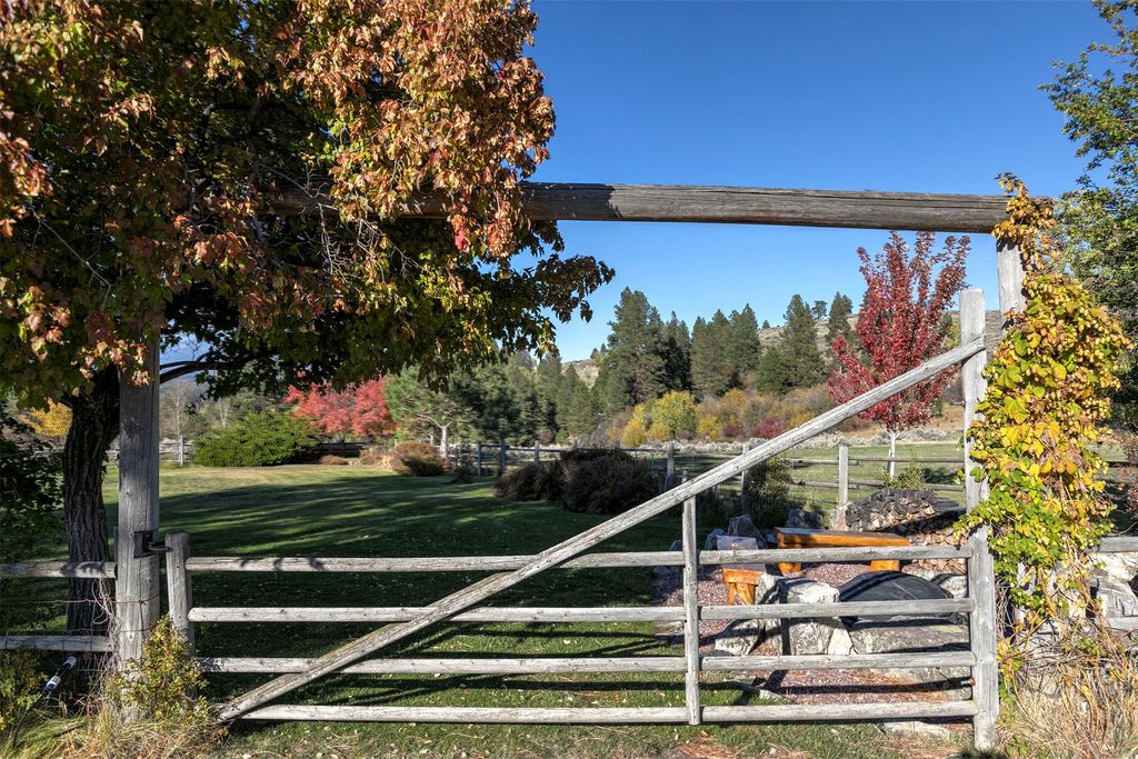 Photo of 1600 Old Darby Road, Hamilton, MT 59840 (MLS # 30067076)