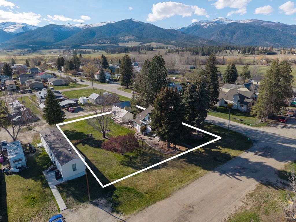 Photo of 175 Martin Street N, Victor, MT 59875 (MLS # 30067981)